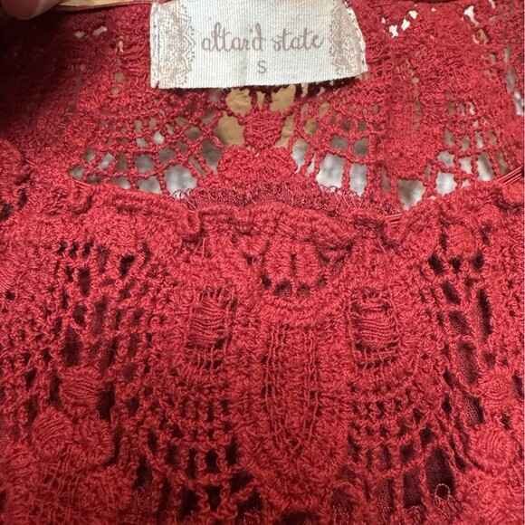 Altar’d State Red Crochet Trim Boho Peasant Top Blouse Flowy Women’s S Holiday - Picture 3 of 7